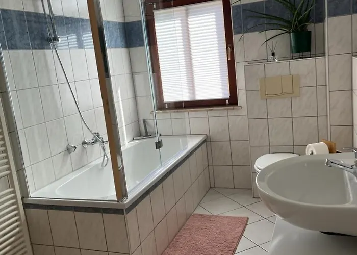 Appartamento Gruenspecht Am Klein Venedig, Zentral Mit Balkon, Arbeitsplatz, Kueche, Badewanne Etc