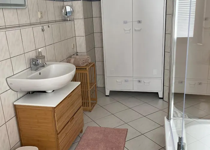 Gruenspecht Am Klein Venedig, Zentral Mit Balkon, Arbeitsplatz, Kueche, Badewanne Etc * Erfurt